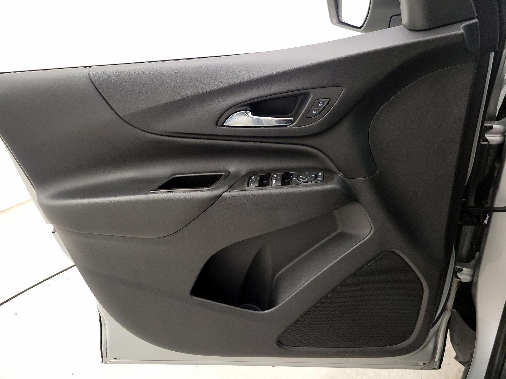 Thumbnail: 2022 Chevrolet Equinox - 12