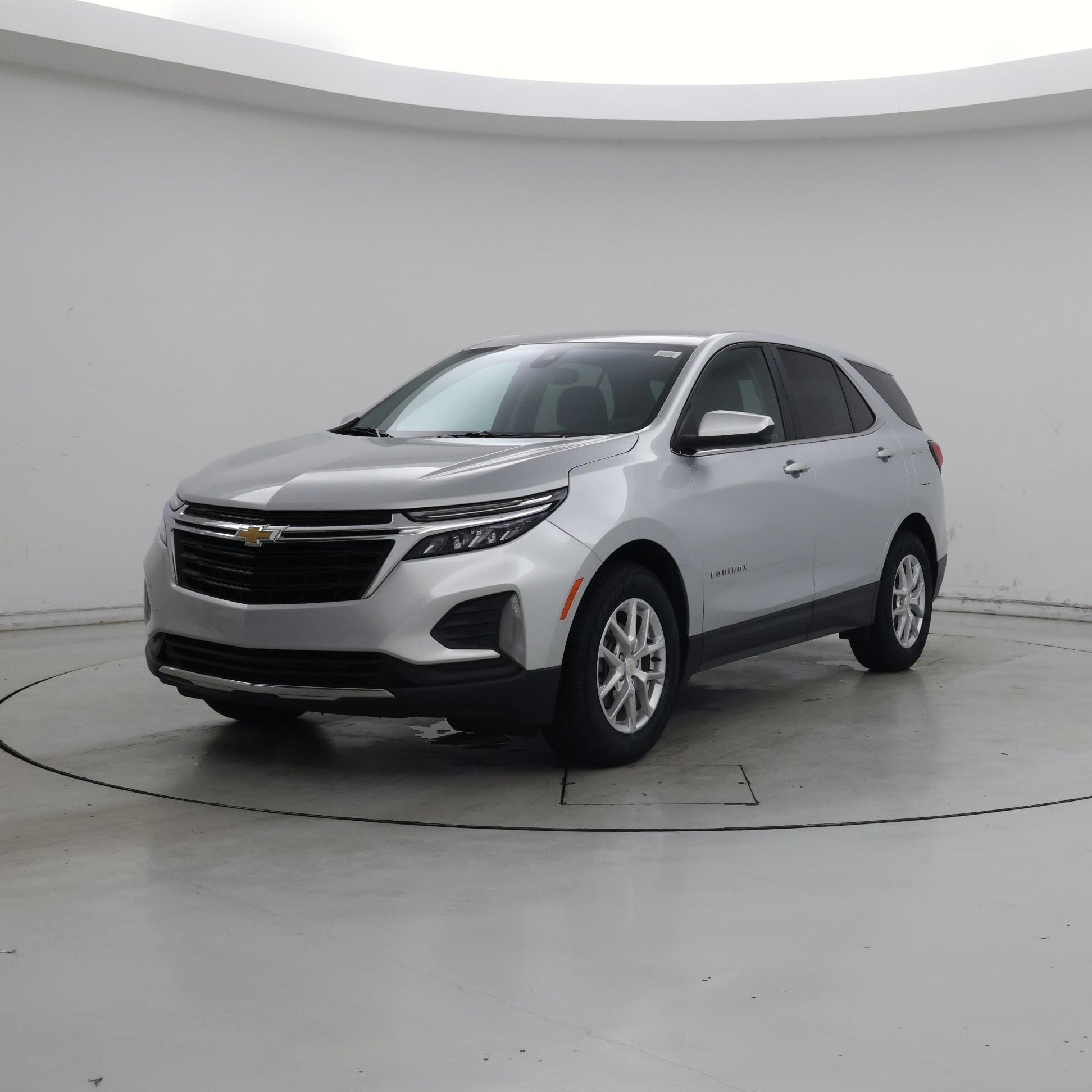 Thumbnail: 2022 Chevrolet Equinox - 4