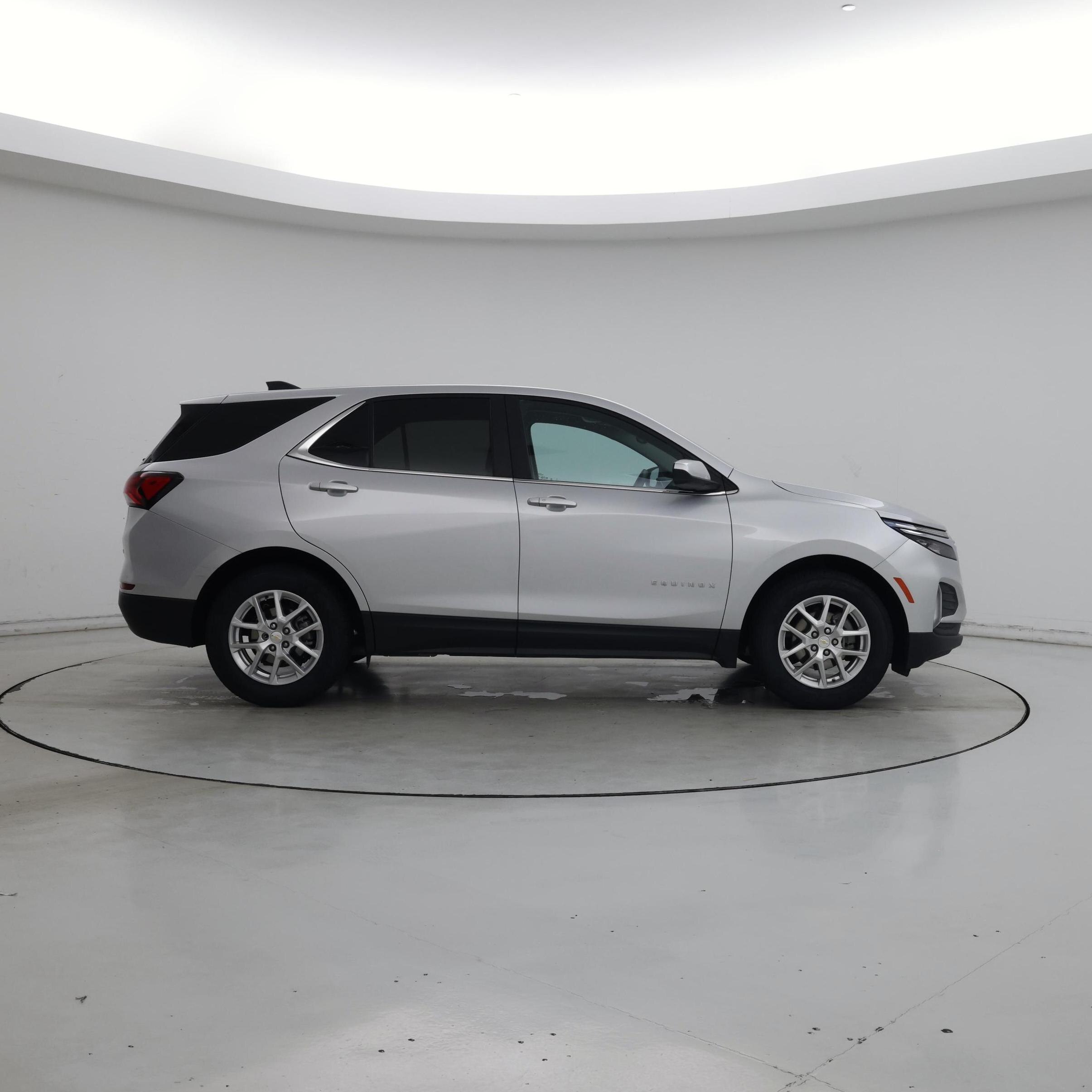 Thumbnail: 2022 Chevrolet Equinox - 7