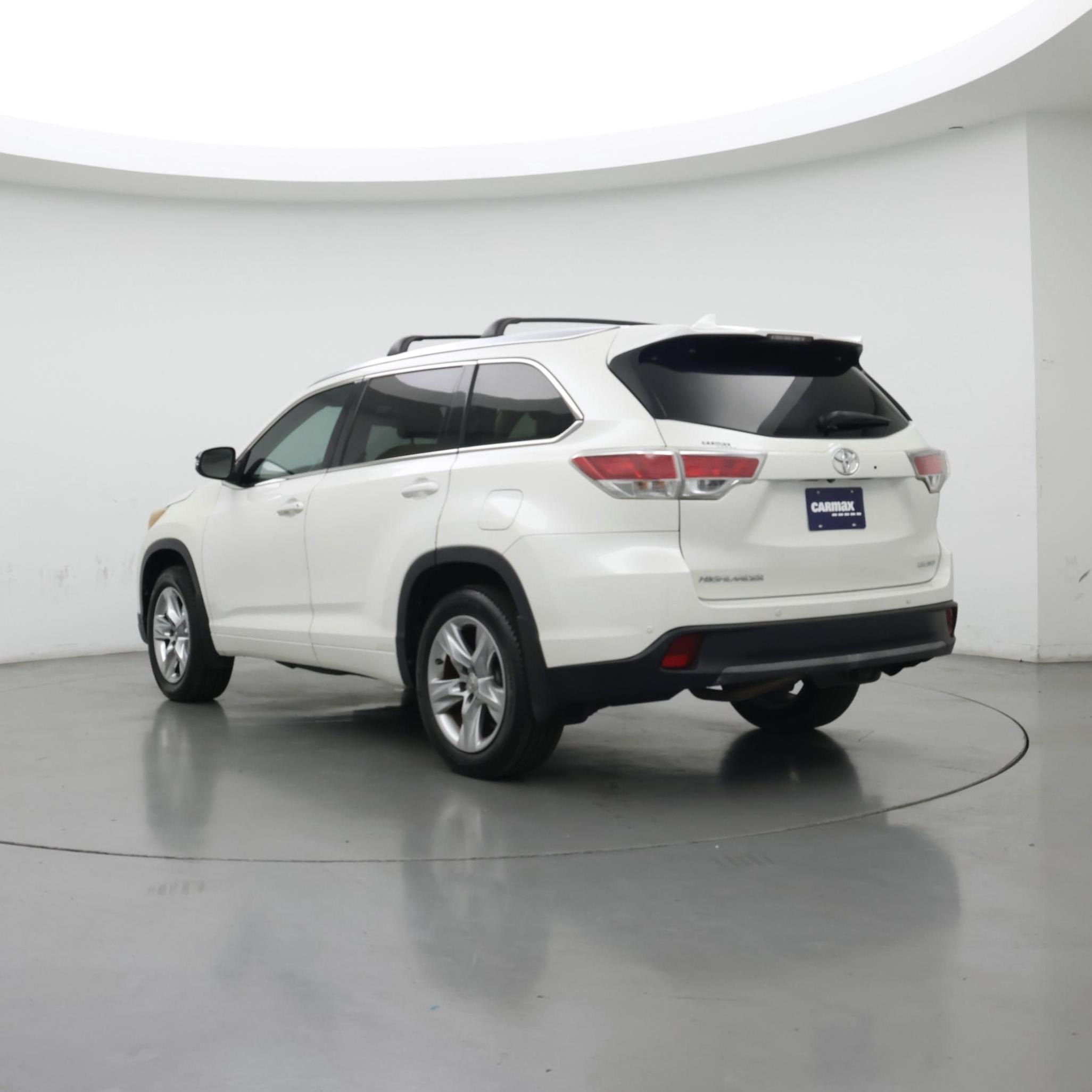 Thumbnail: 2015 Toyota Highlander - 2