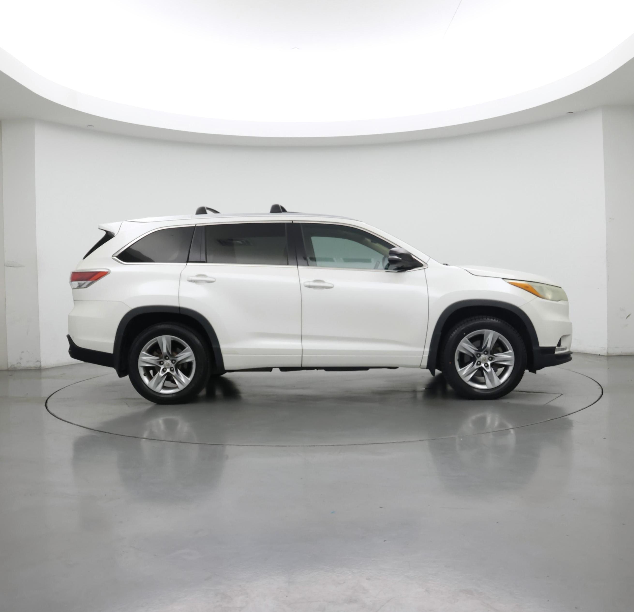 Thumbnail: 2015 Toyota Highlander - 7