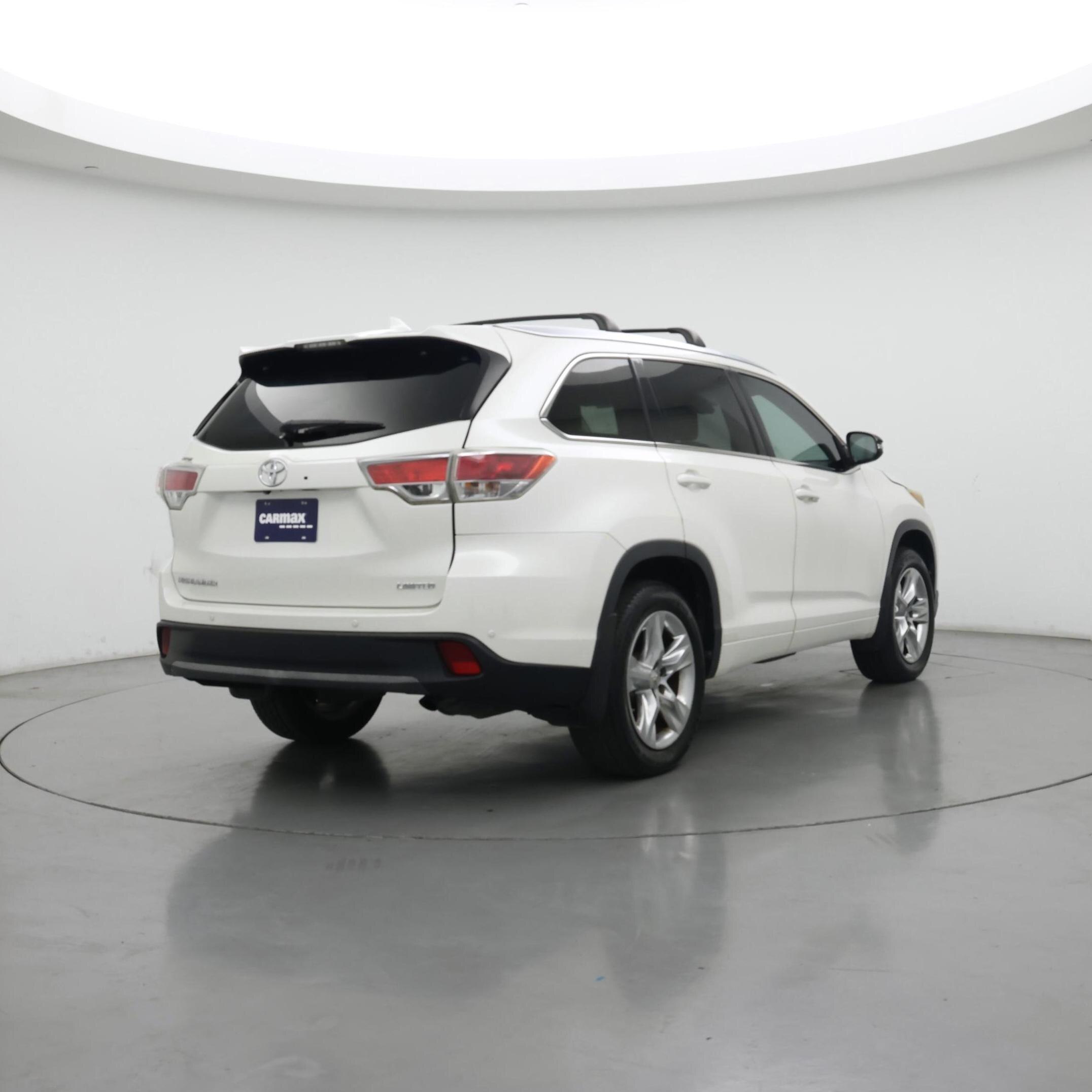 Thumbnail: 2015 Toyota Highlander - 8