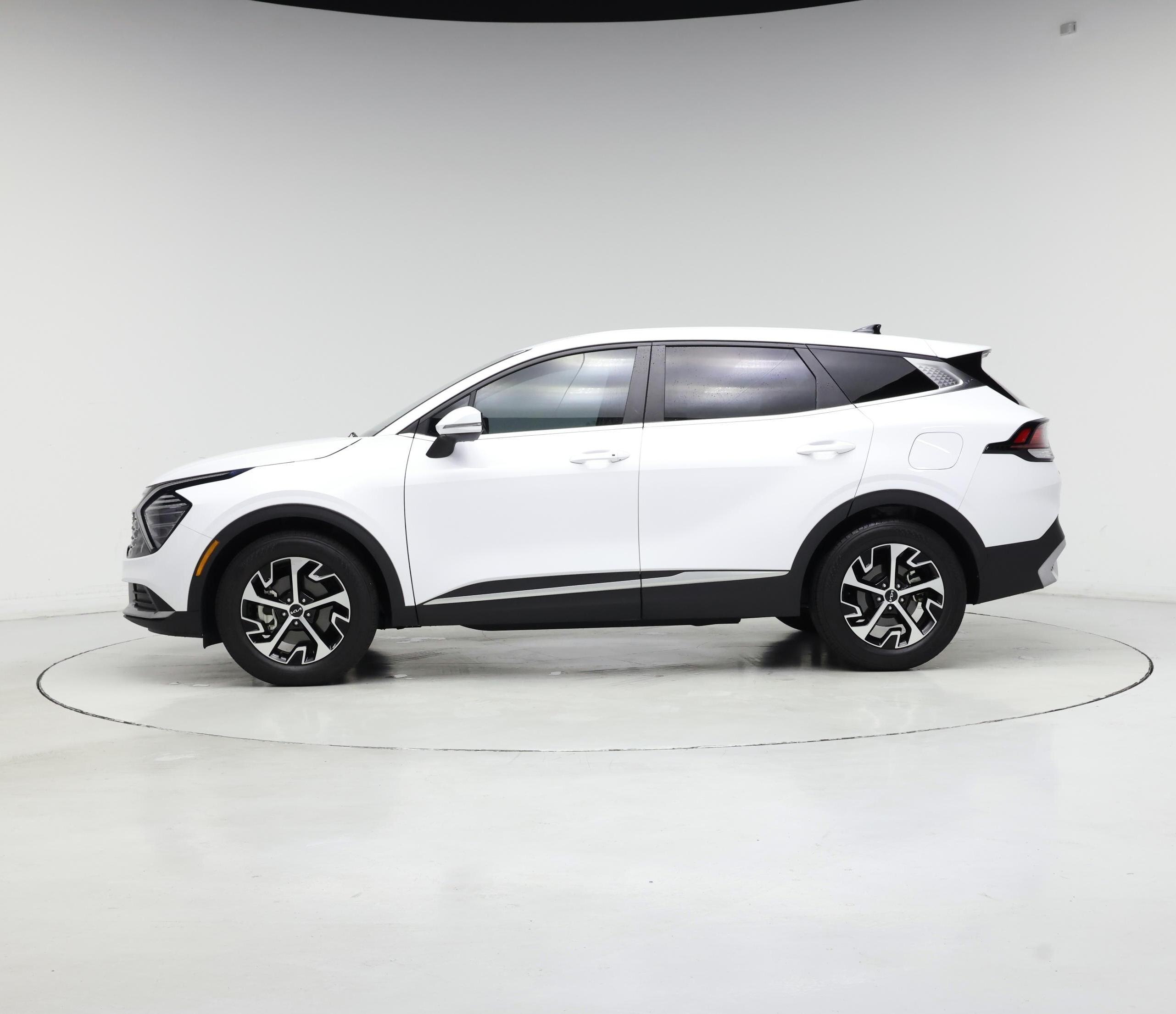 Thumbnail: 2024 Kia Sportage - 3