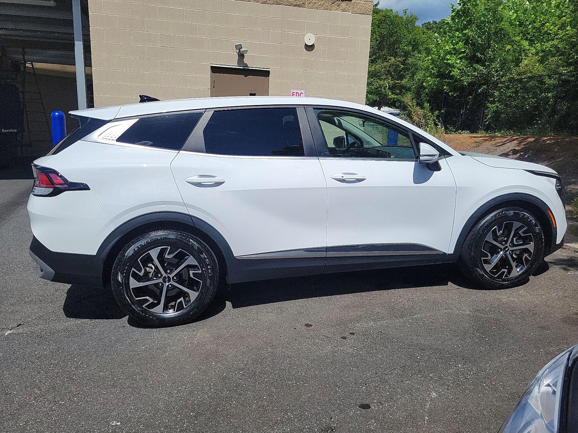 Thumbnail: 2023 Kia Sportage - 4