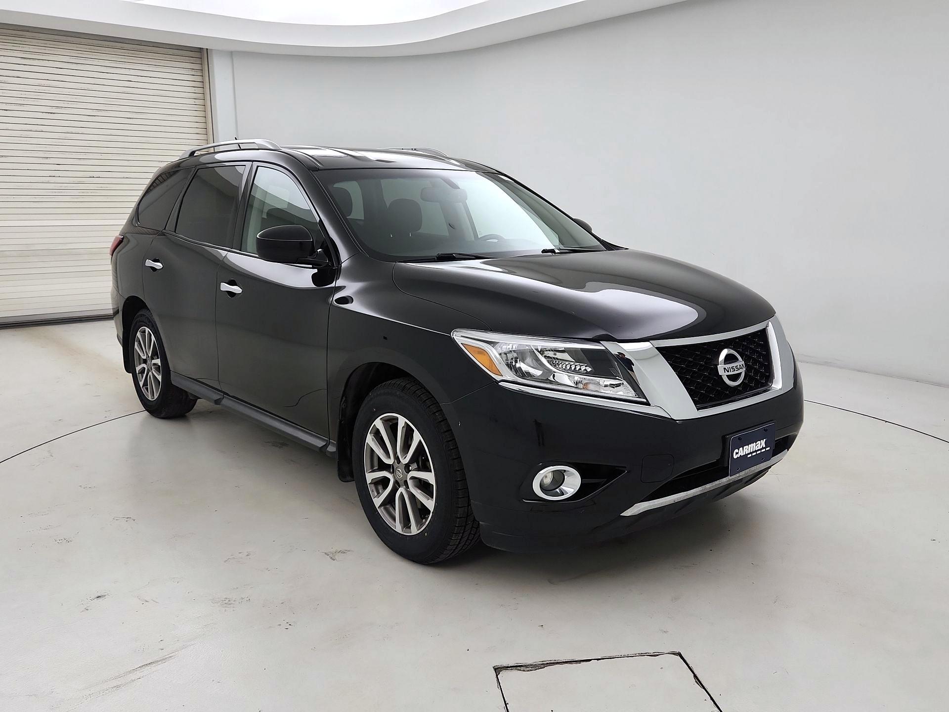 Thumbnail: 2015 Nissan Pathfinder - 1