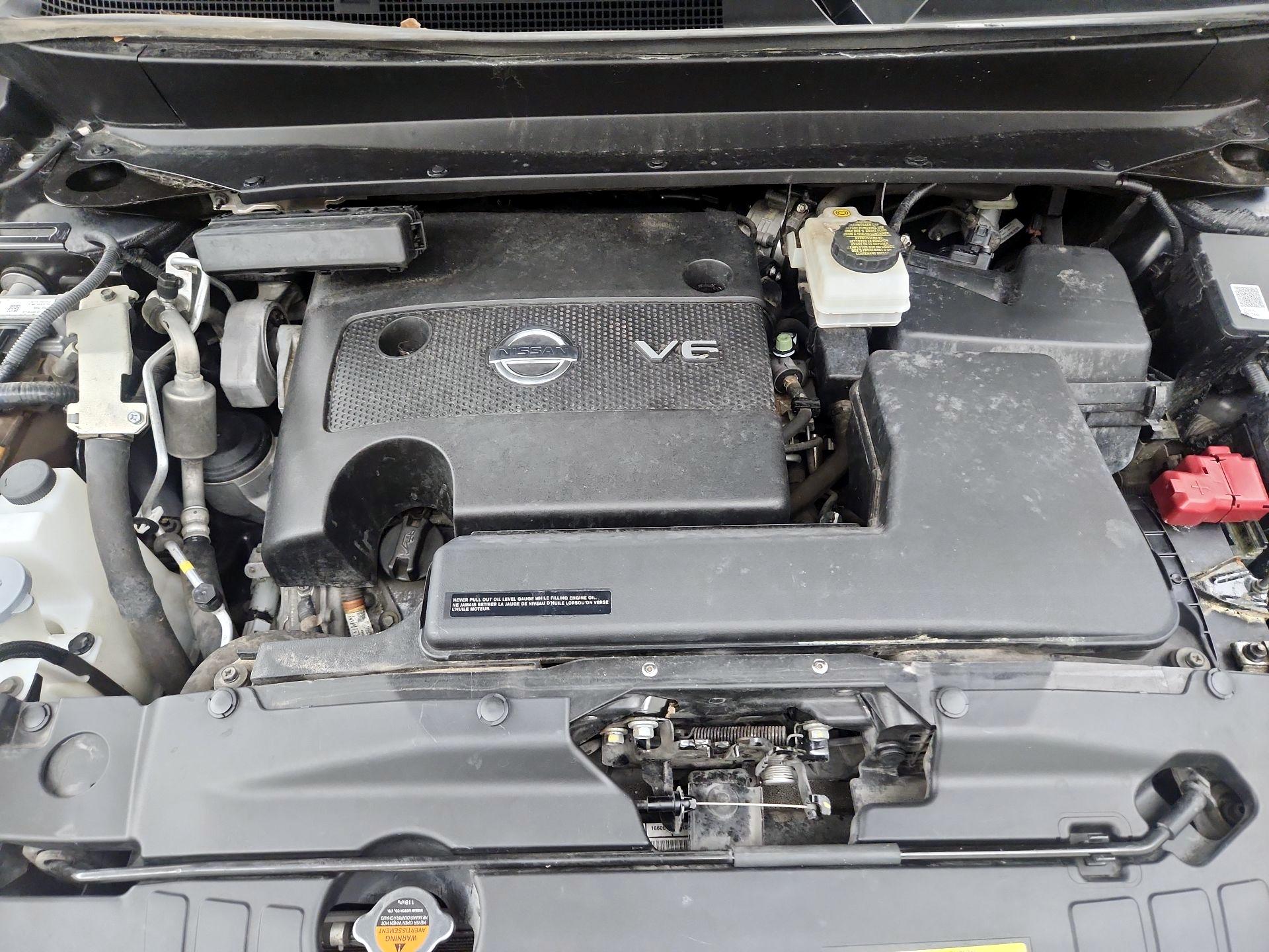 Thumbnail: 2015 Nissan Pathfinder - 19