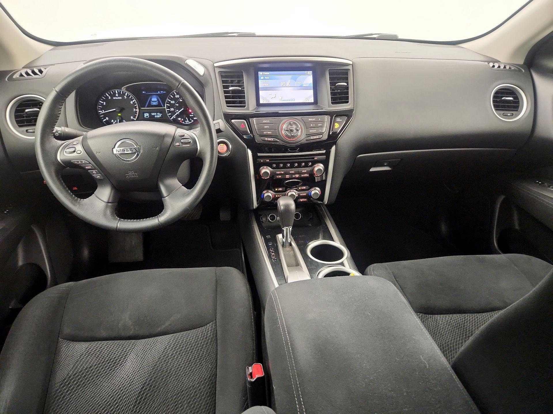 Thumbnail: 2015 Nissan Pathfinder - 8