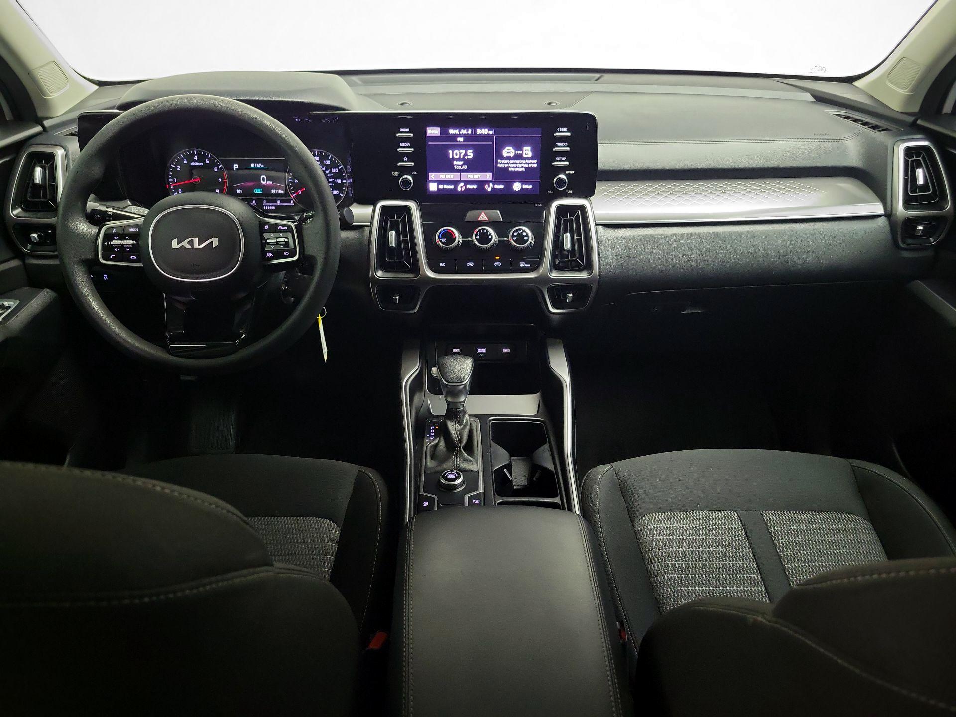 Thumbnail: 2023 Kia Sorento - 9