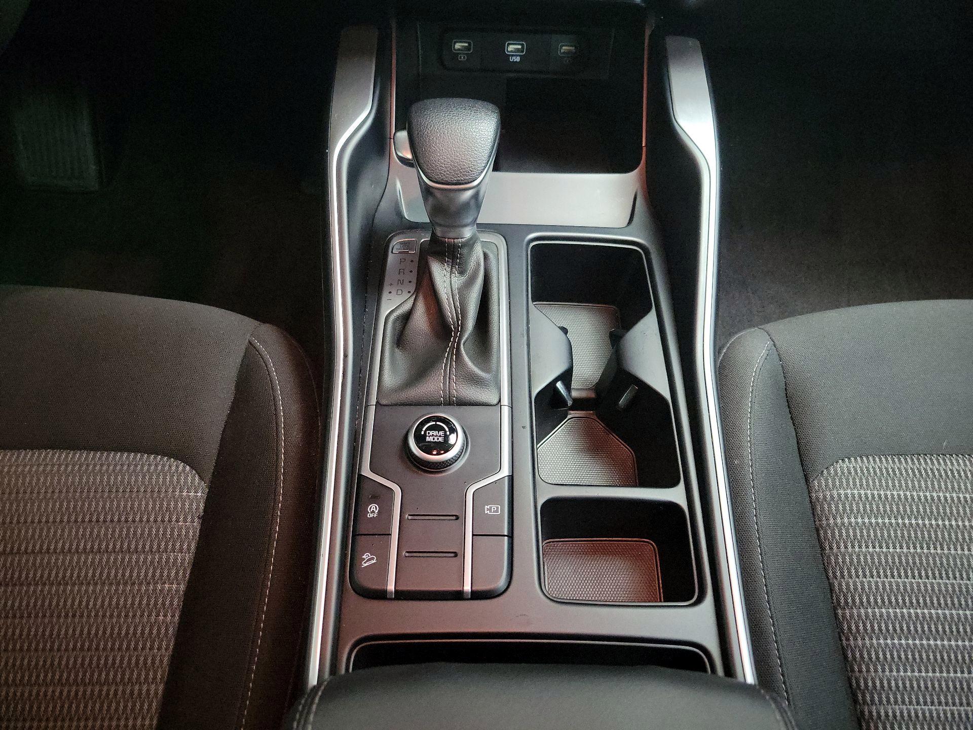 Thumbnail: 2023 Kia Sorento - 17