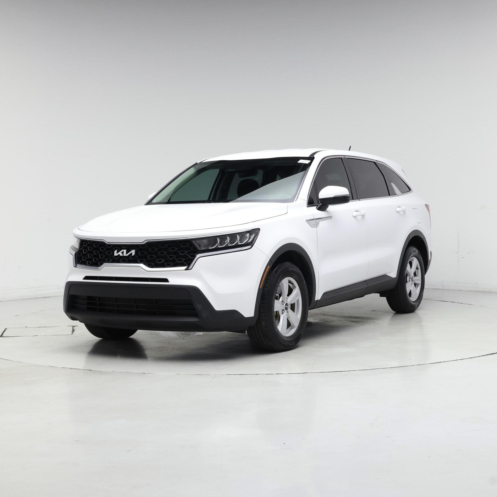 Thumbnail: 2023 Kia Sorento - 4