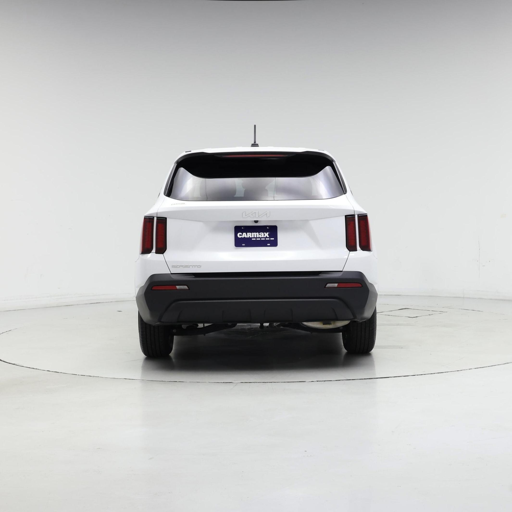Thumbnail: 2023 Kia Sorento - 6