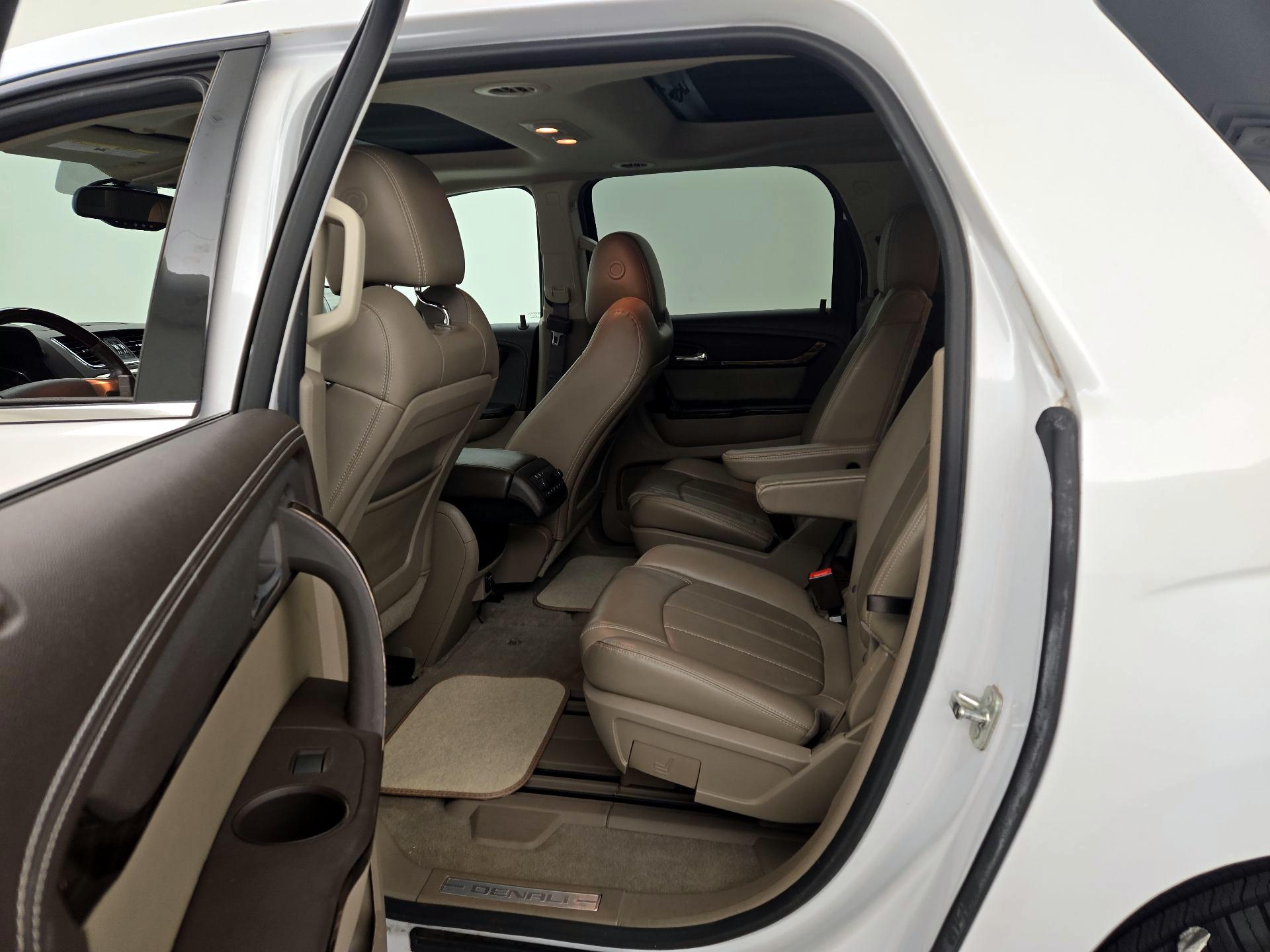 Thumbnail: 2016 GMC Acadia - 20