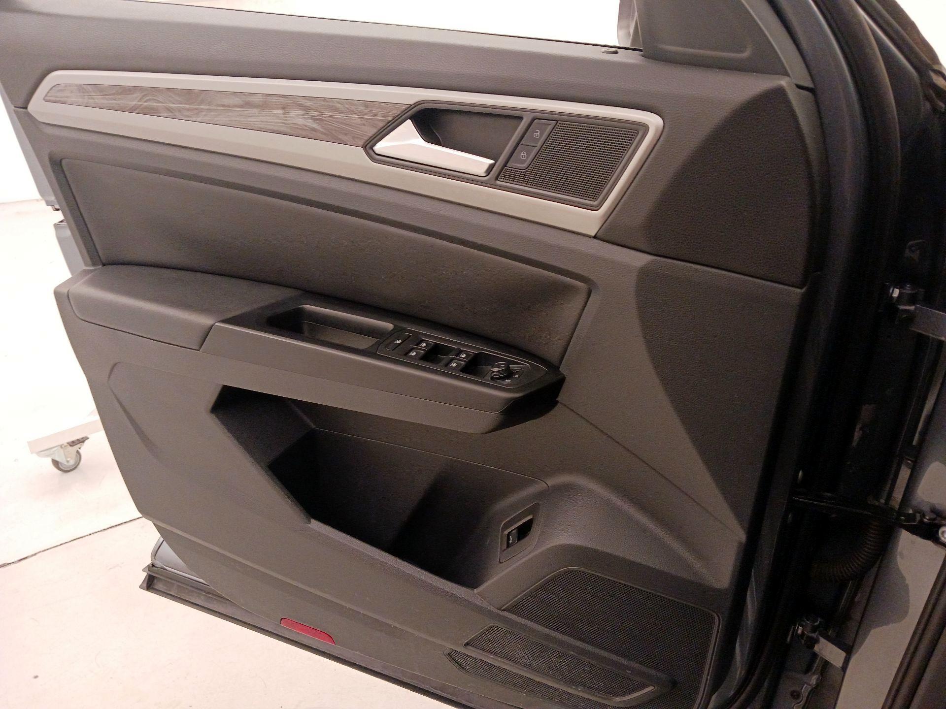 Thumbnail: 2020 Volkswagen Atlas - 12