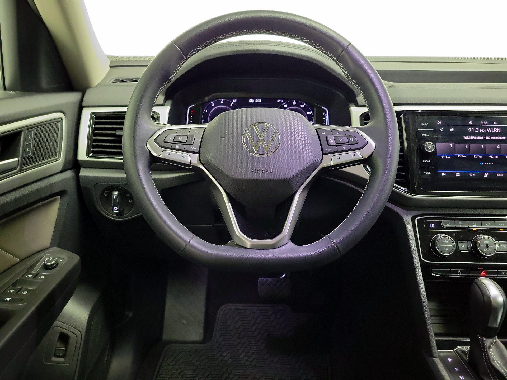 Thumbnail: 2022 Volkswagen Atlas - 10