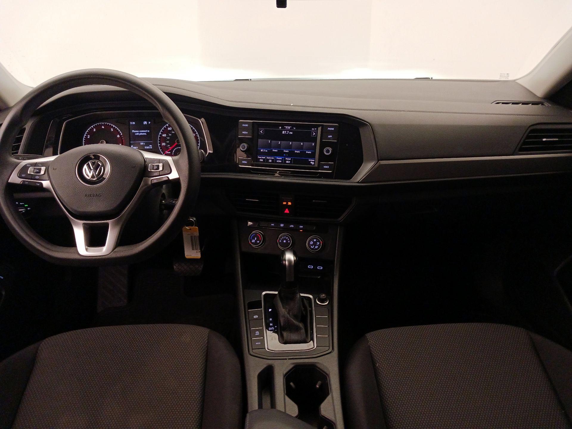 Thumbnail: 2021 Volkswagen Jetta - 9