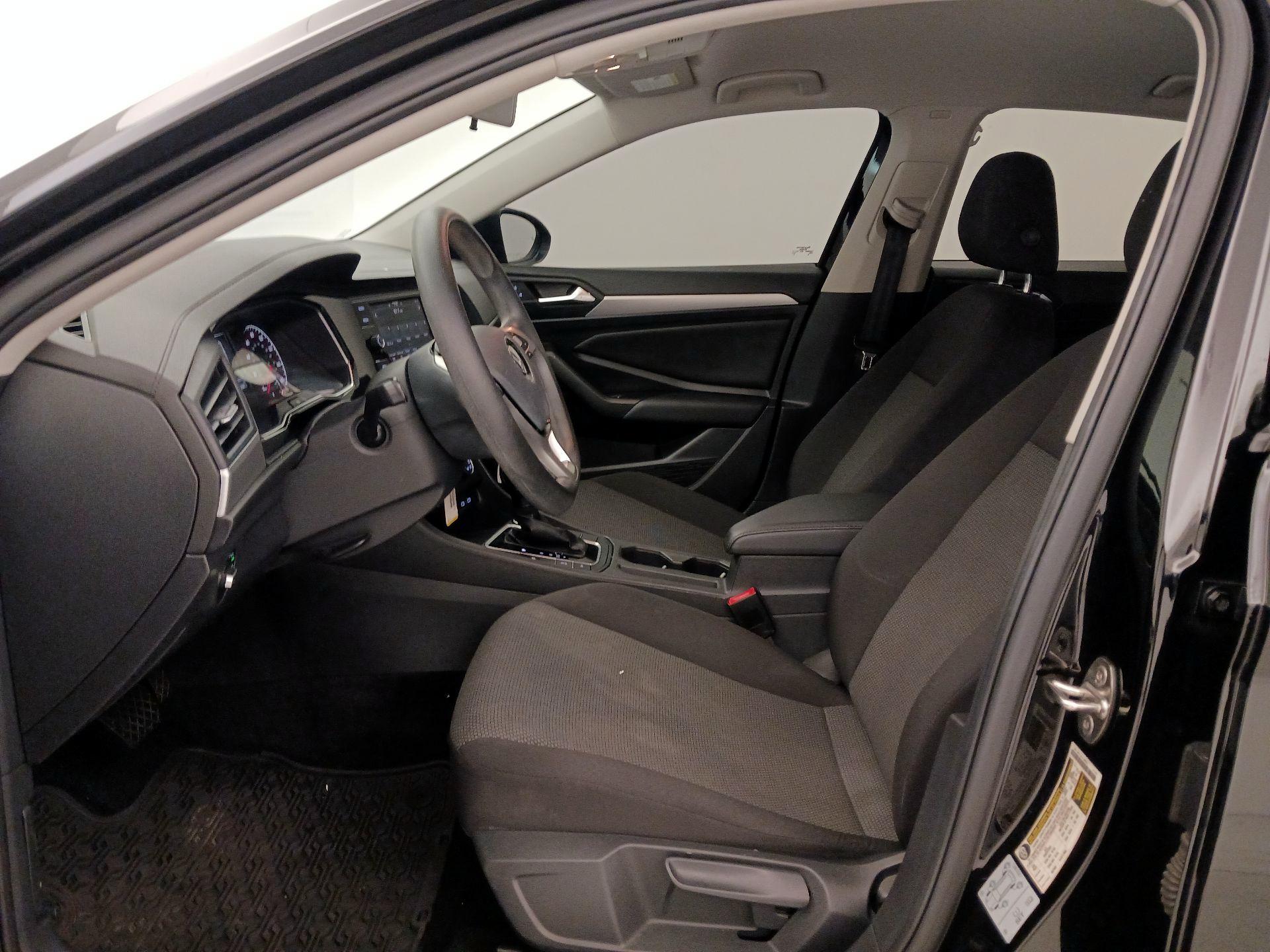 Thumbnail: 2021 Volkswagen Jetta - 11
