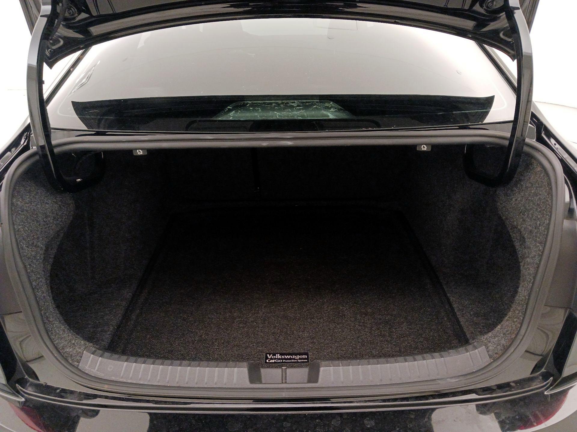 Thumbnail: 2021 Volkswagen Jetta - 20