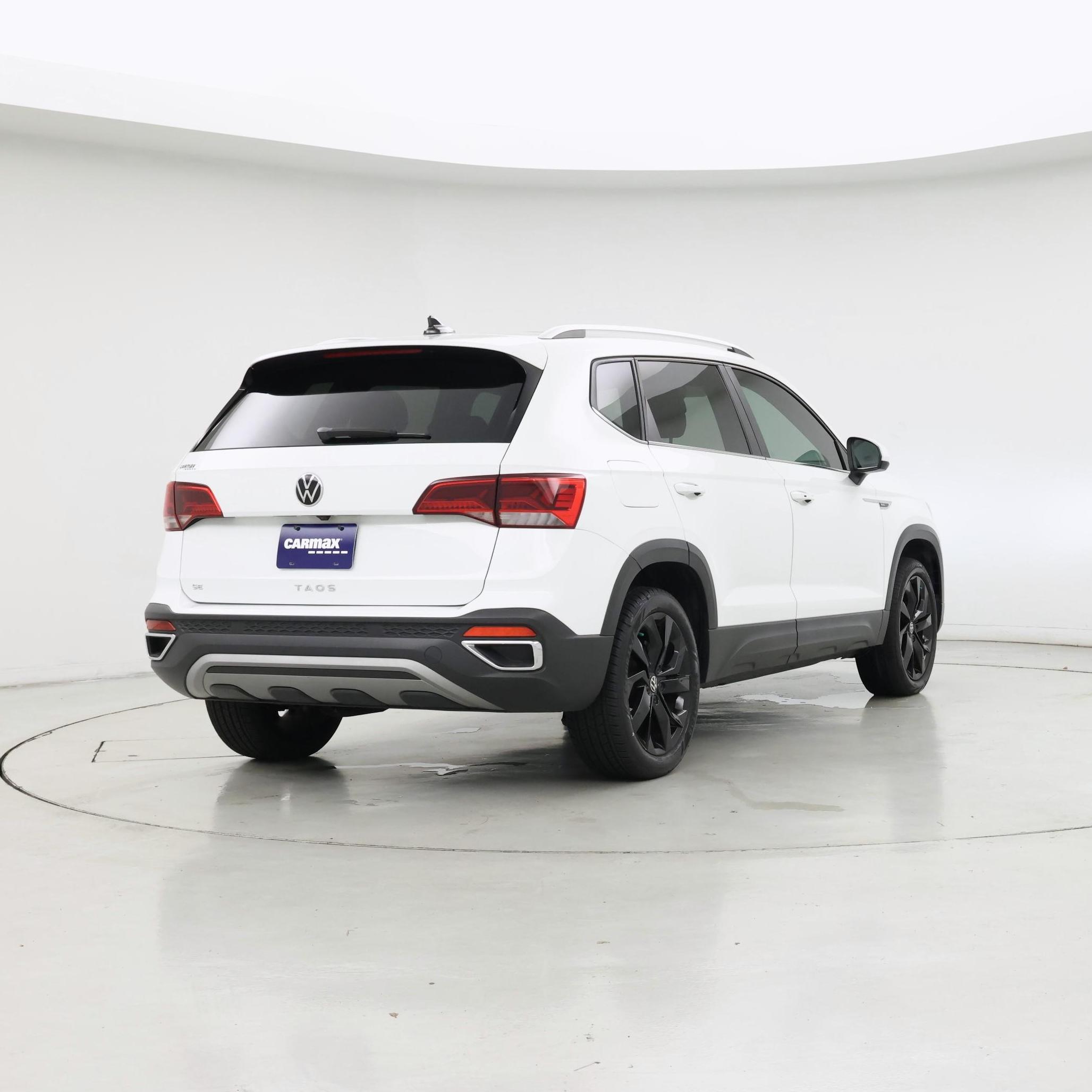 Thumbnail: 2022 Volkswagen Taos - 8