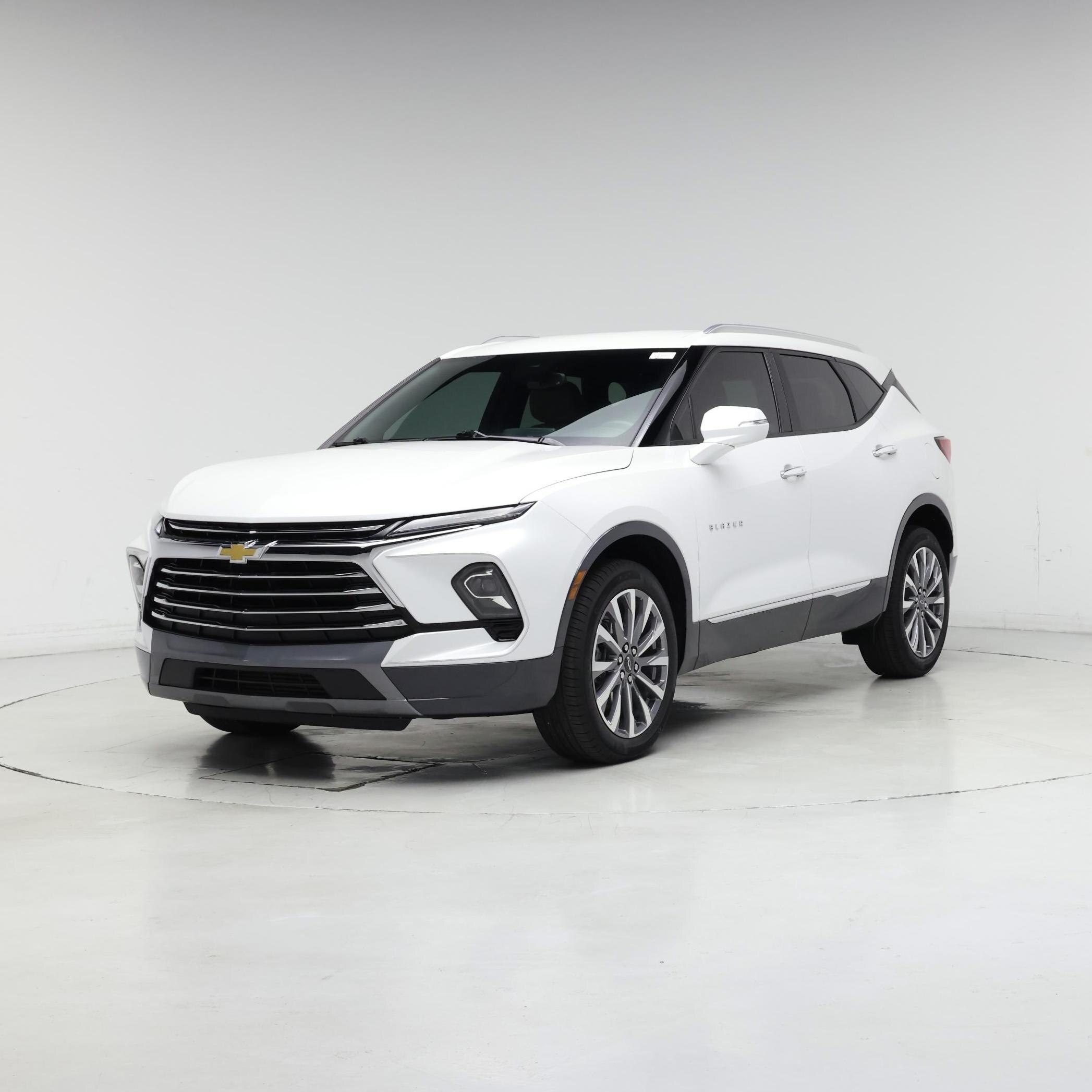 Thumbnail: 2023 Chevrolet Blazer - 4
