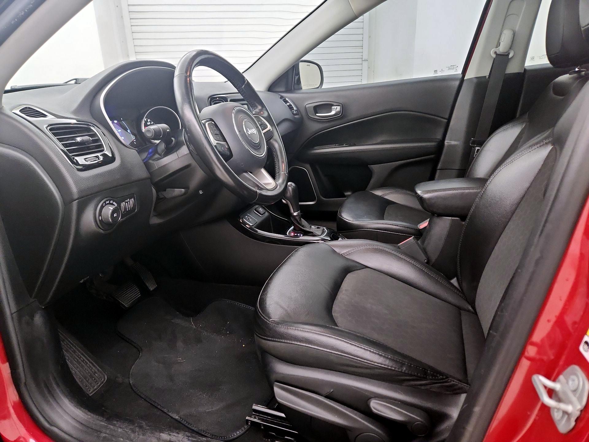 Thumbnail: 2018 Jeep Compass - 11