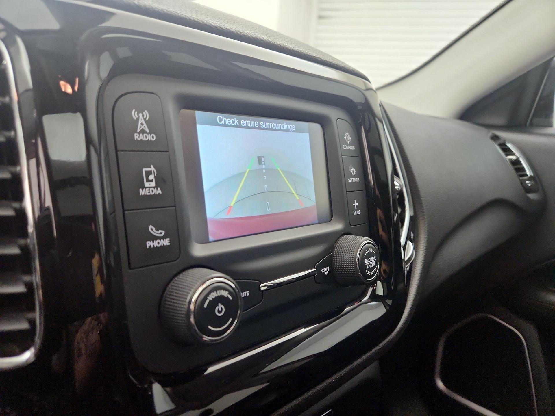 Thumbnail: 2018 Jeep Compass - 14