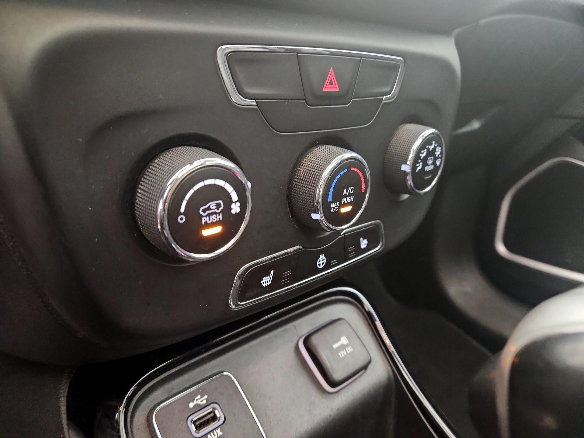 Thumbnail: 2018 Jeep Compass - 16