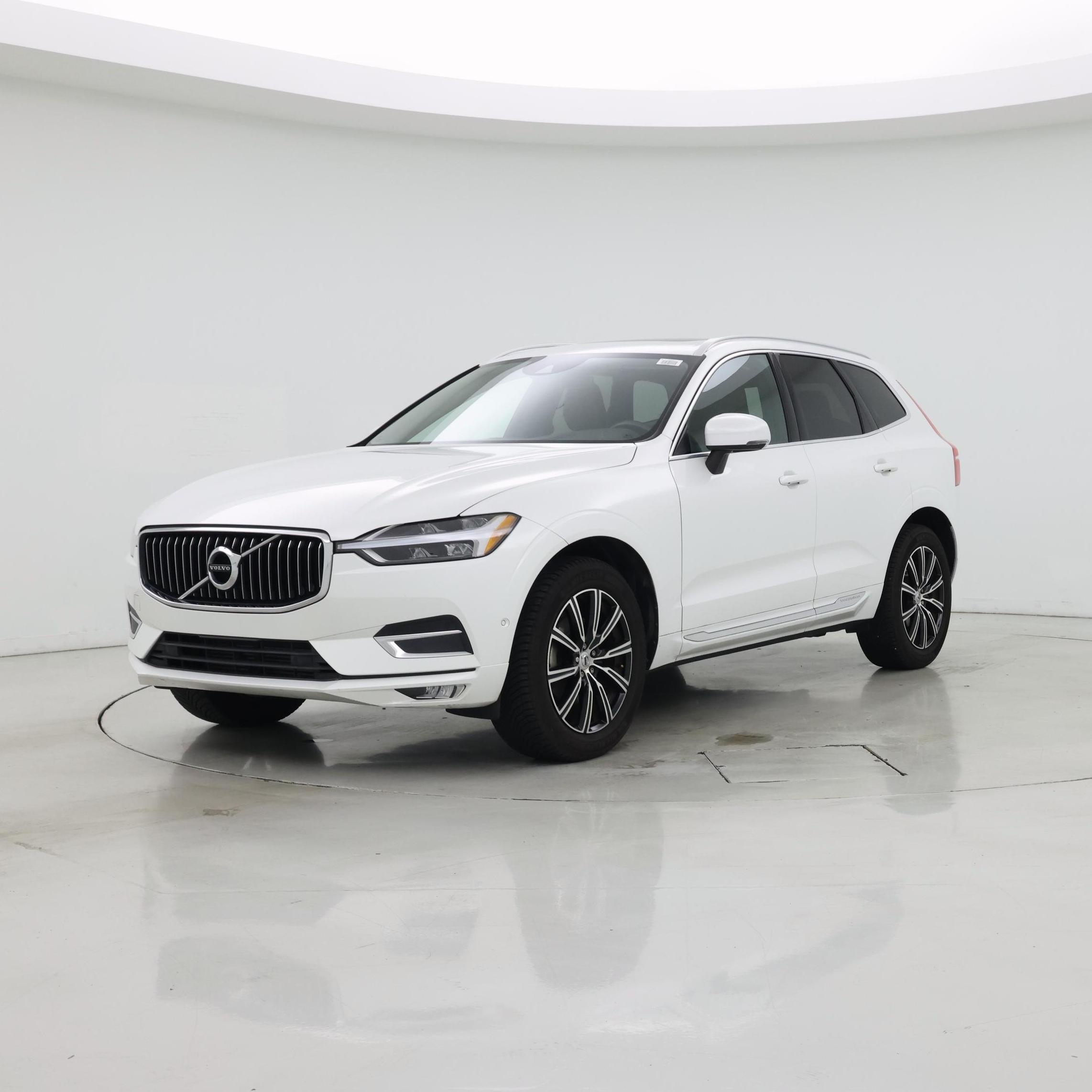 Thumbnail: 2019 Volvo XC60 - 4