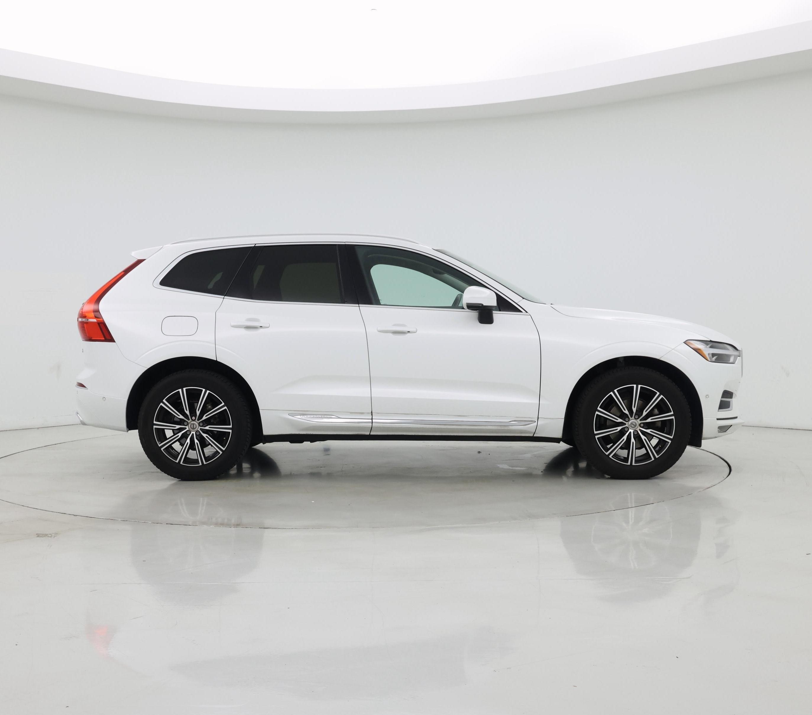 Thumbnail: 2019 Volvo XC60 - 7