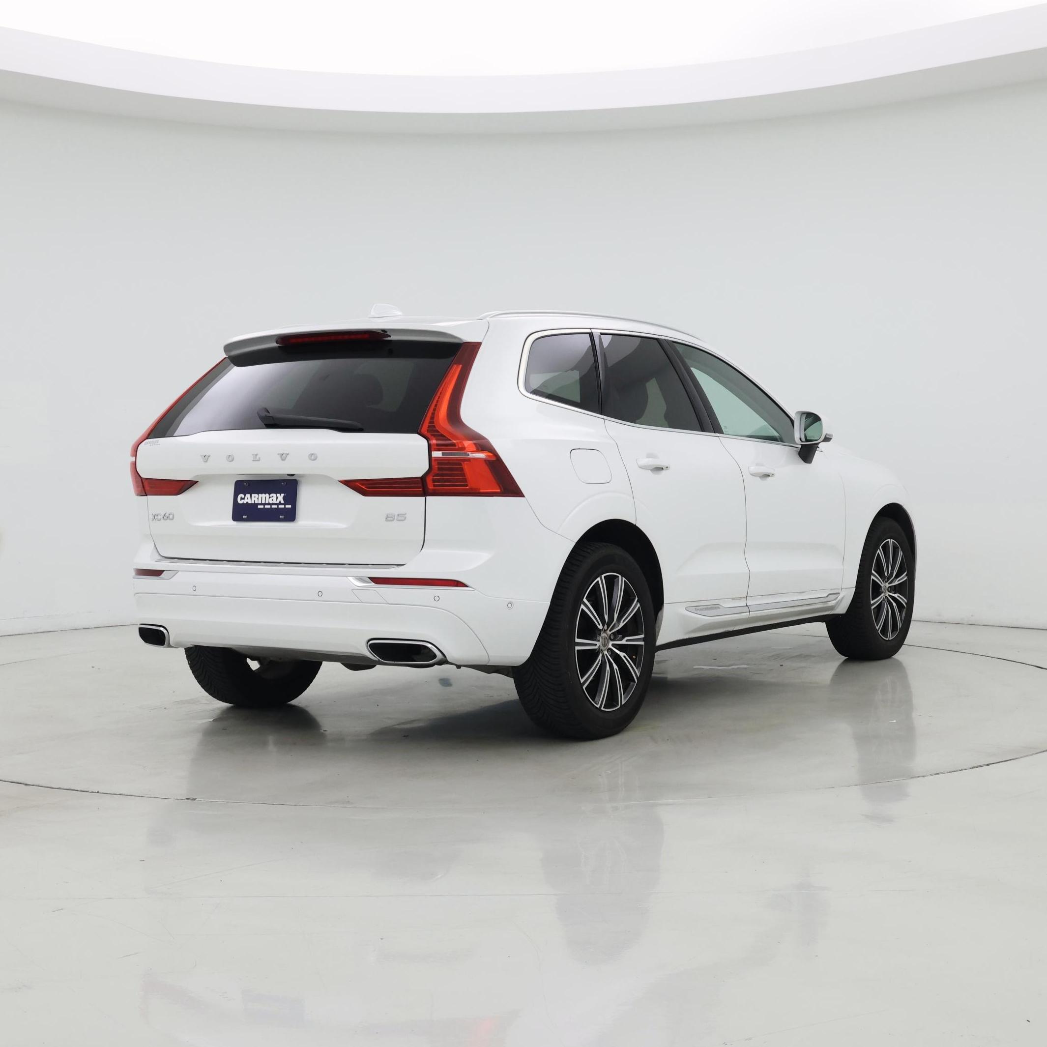 Thumbnail: 2019 Volvo XC60 - 8