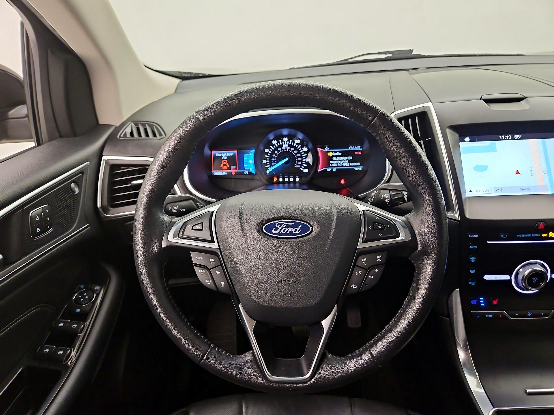 Thumbnail: 2019 Ford Edge - 10