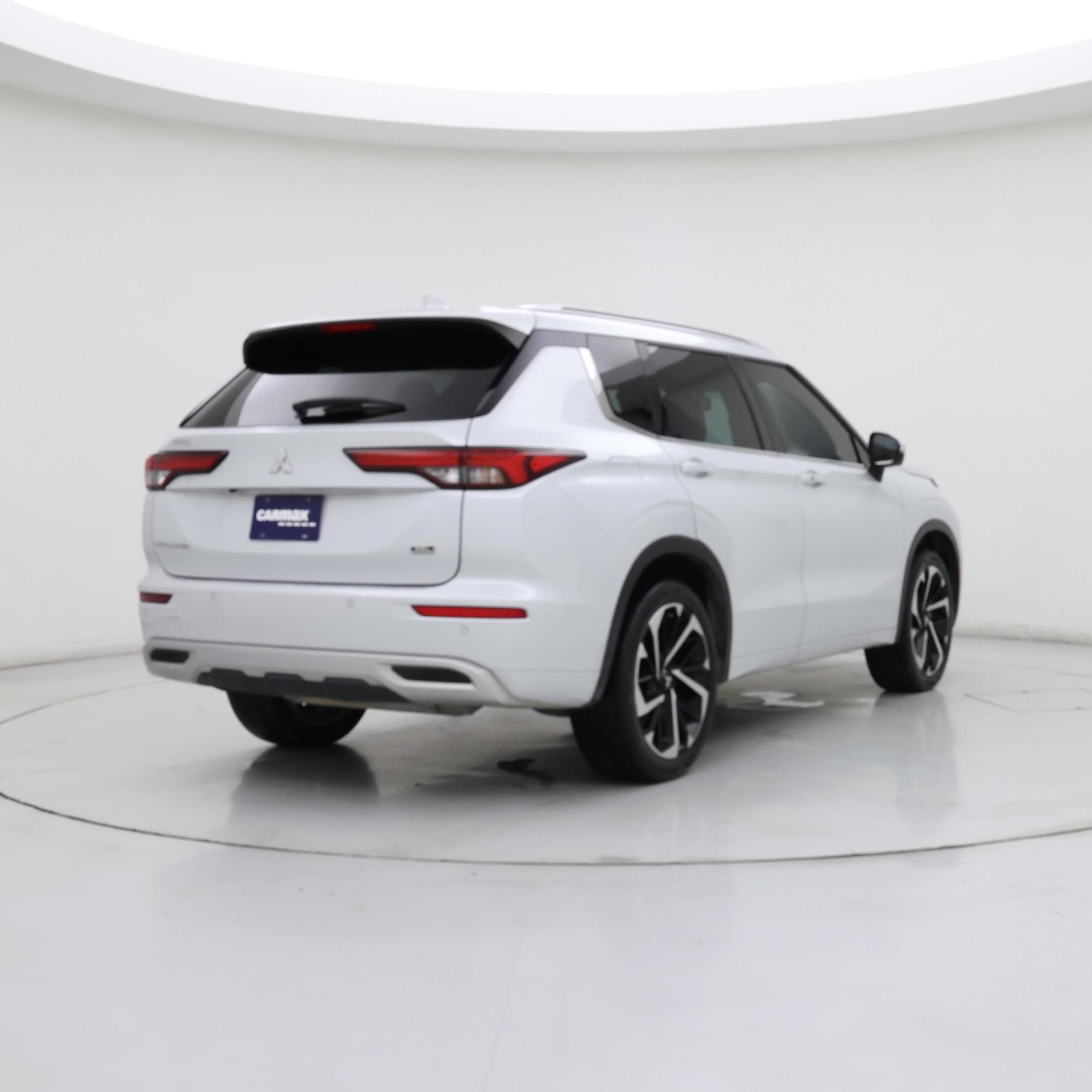 Thumbnail: 2022 Mitsubishi Outlander - 8