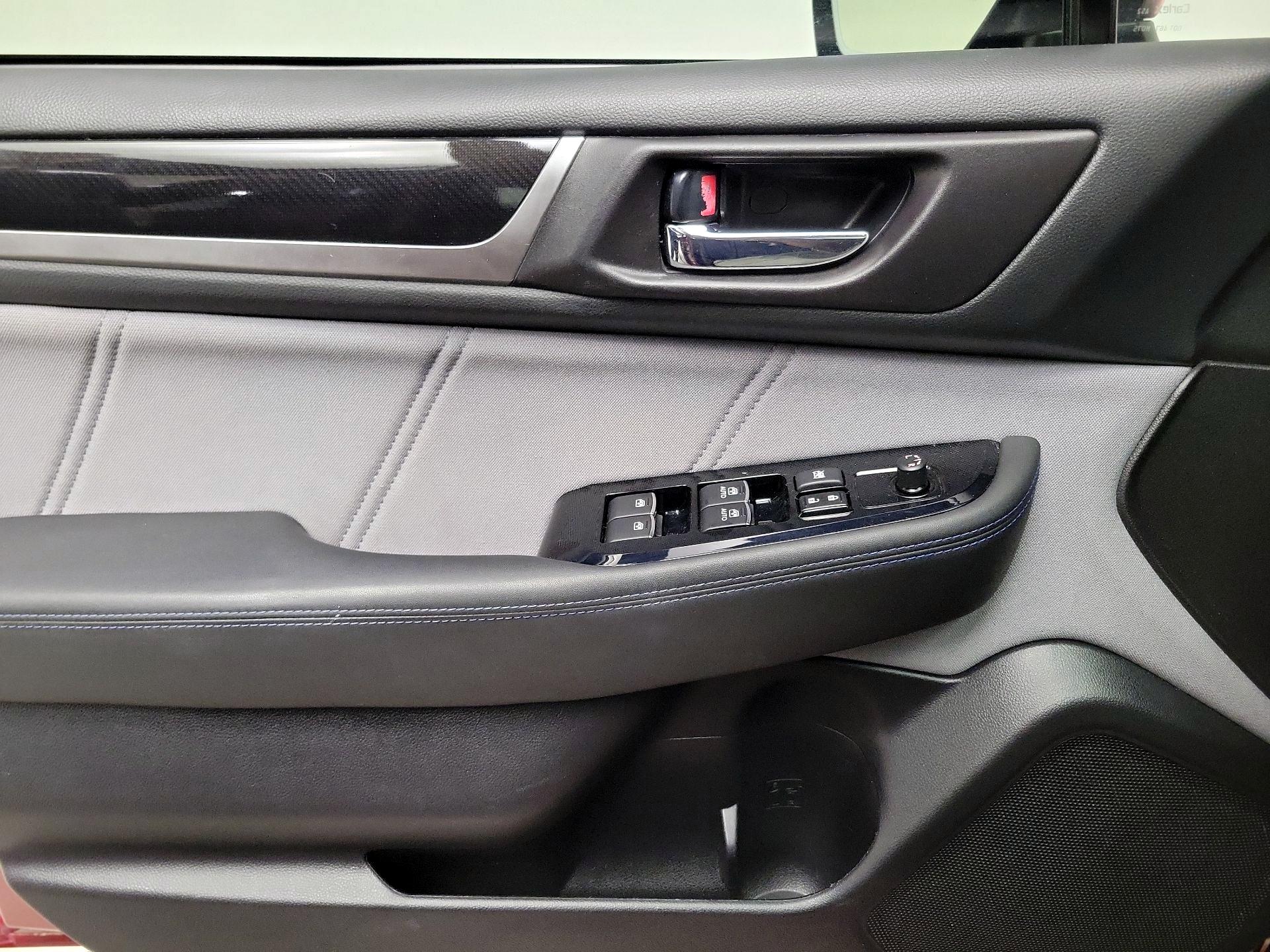 Thumbnail: 2017 Subaru Legacy - 12