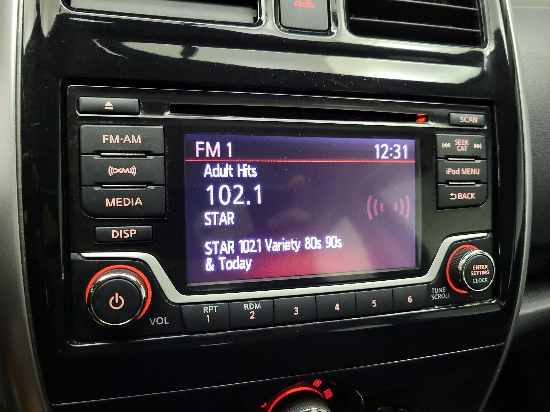 Thumbnail: 2017 Nissan Versa Note - 15