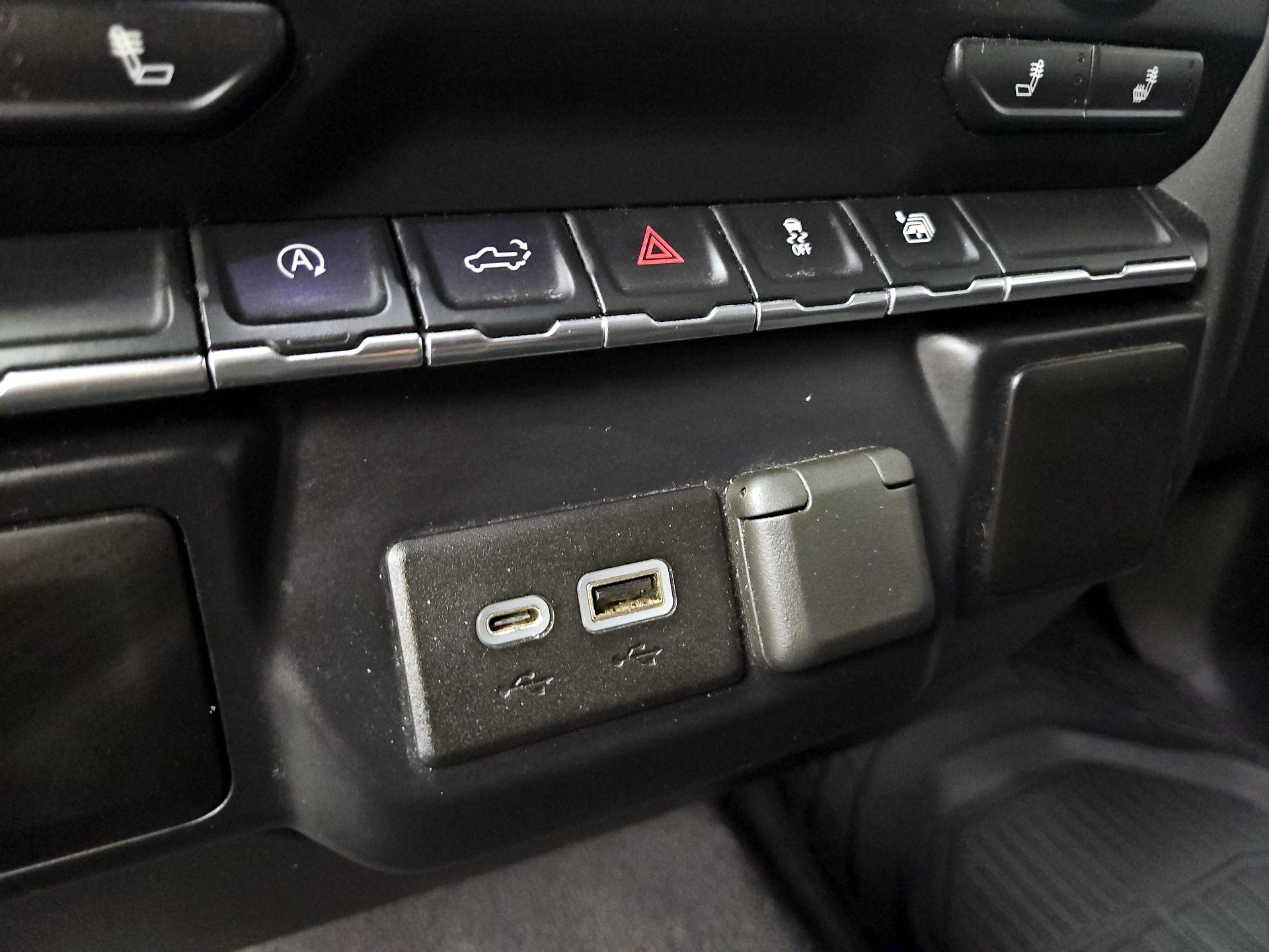 Thumbnail: 2019 Chevrolet Silverado 1500 - 18