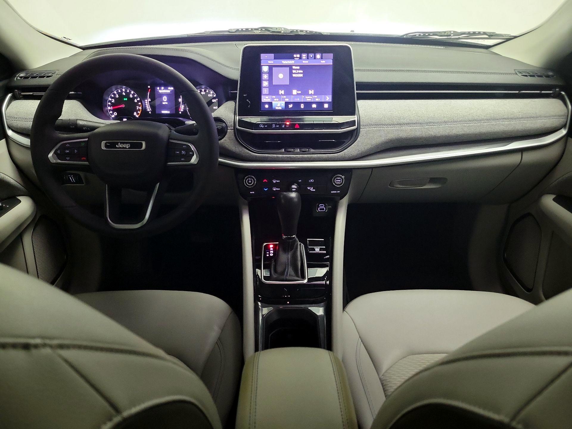 Thumbnail: 2022 Jeep Compass - 9