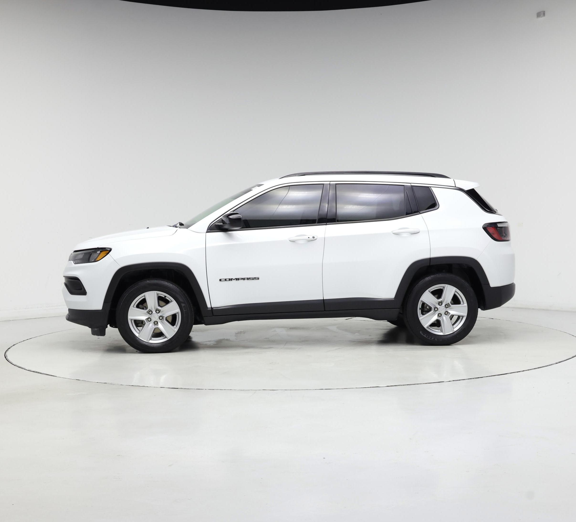 Thumbnail: 2022 Jeep Compass - 3
