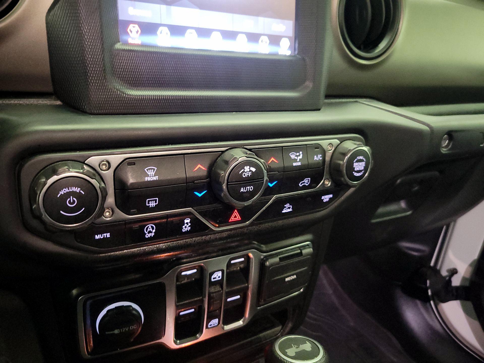 Thumbnail: 2021 Jeep Wrangler - 16