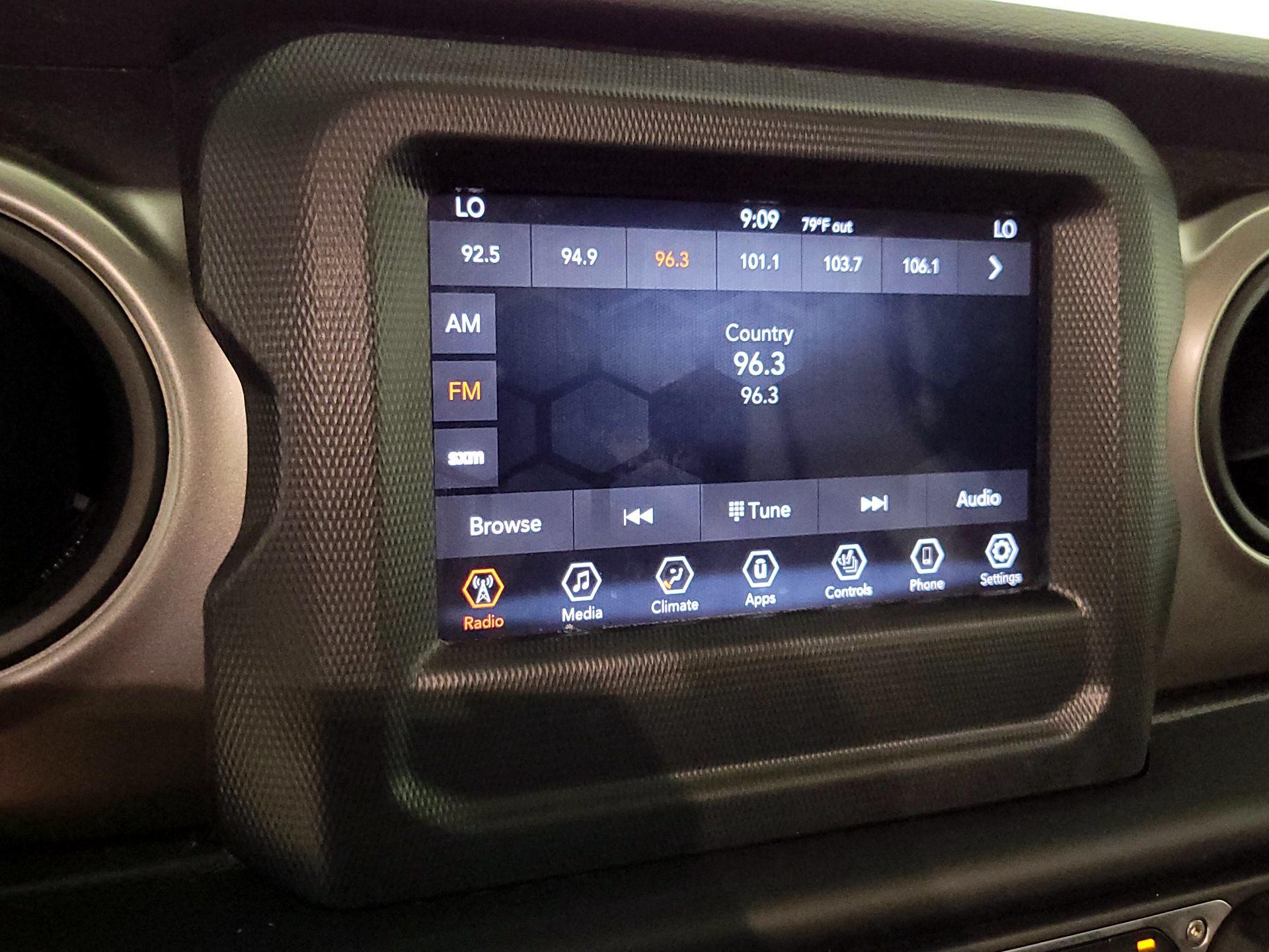 Thumbnail: 2021 Jeep Wrangler - 15
