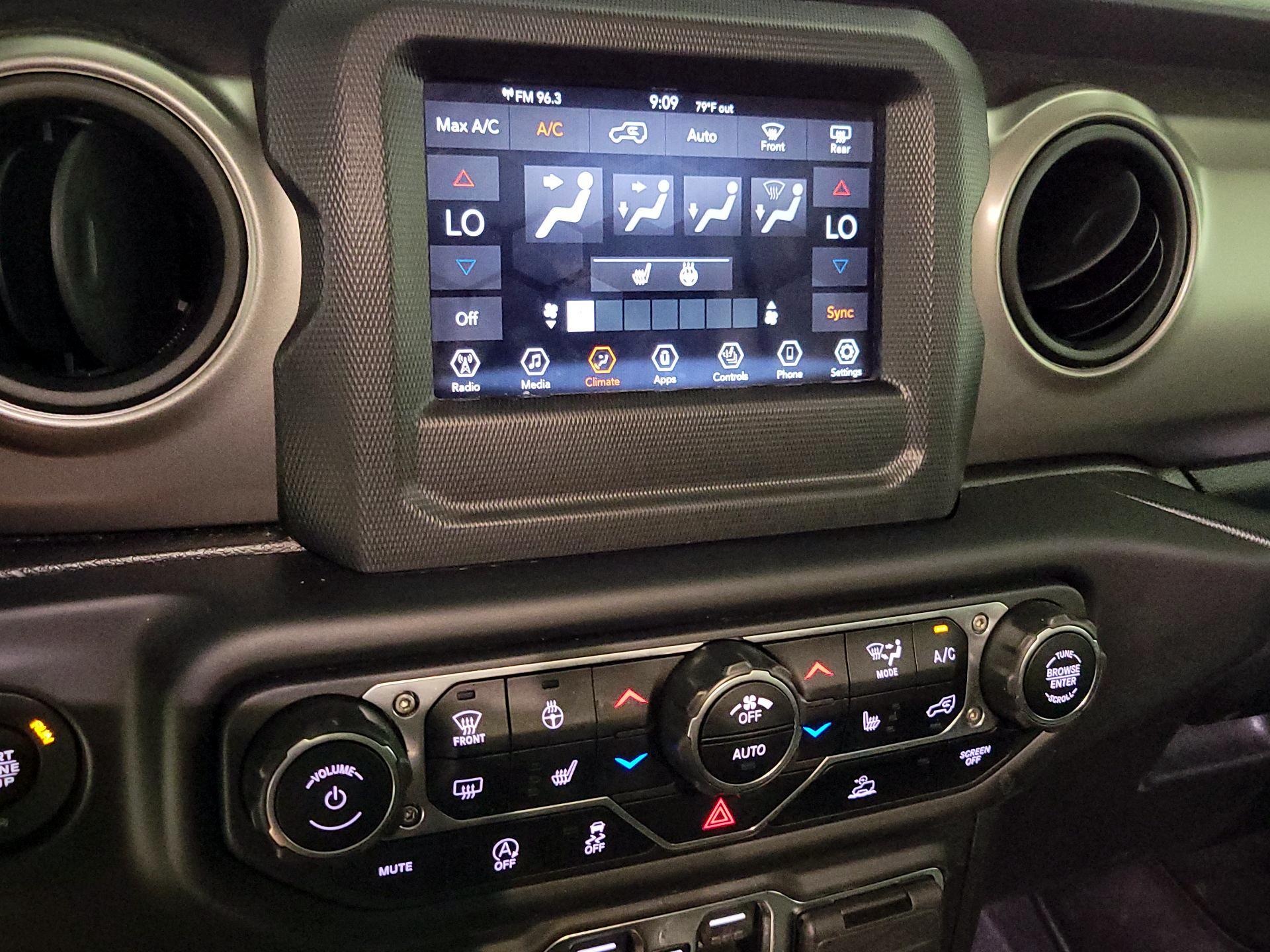 Thumbnail: 2021 Jeep Wrangler - 16