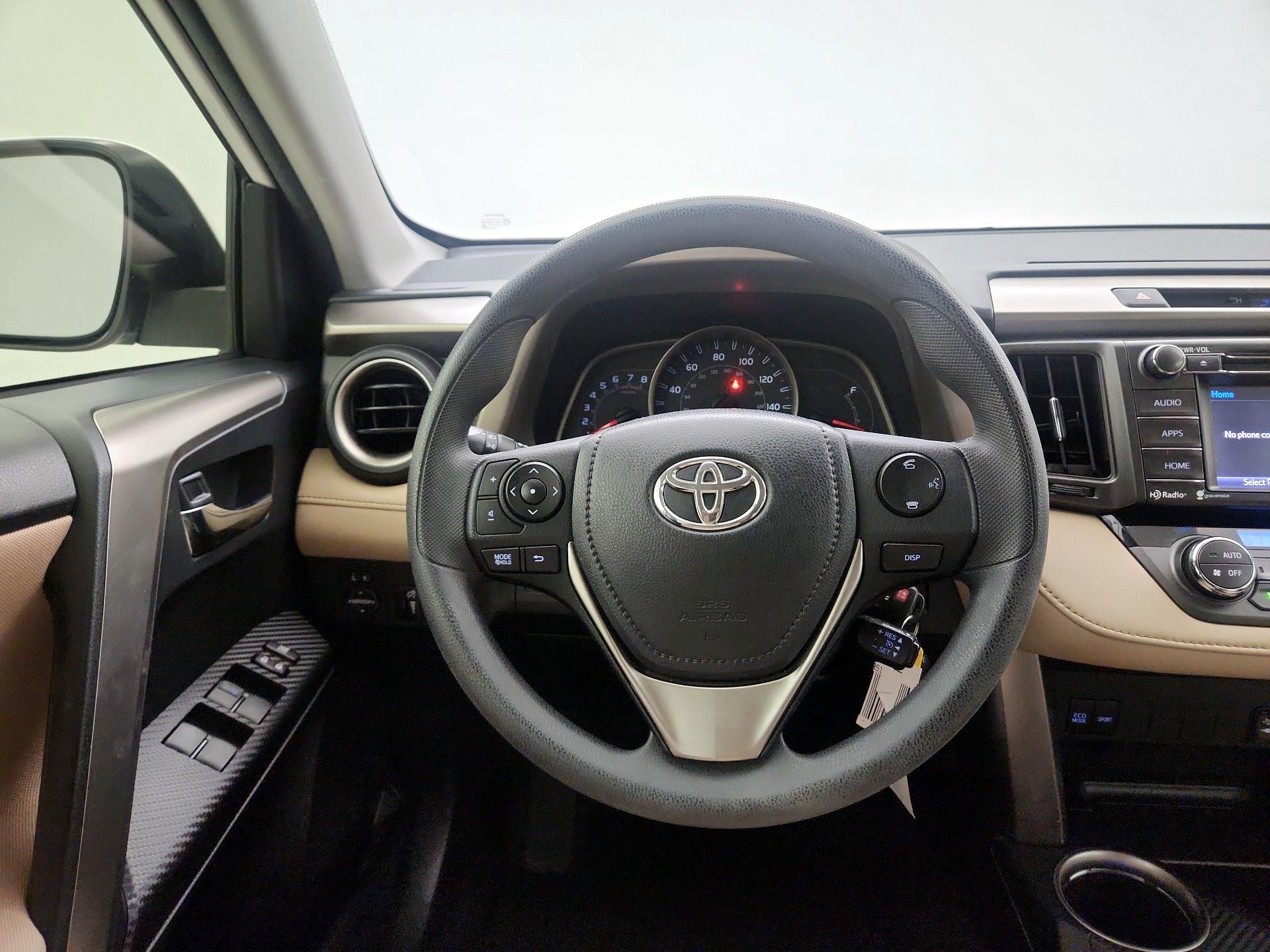 Thumbnail: 2014 Toyota RAV4 - 10