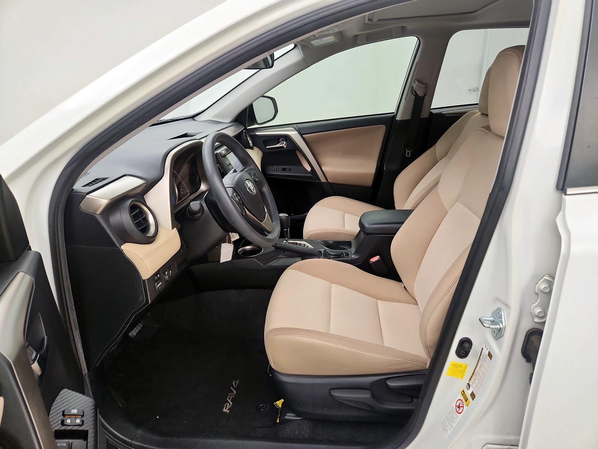 Thumbnail: 2014 Toyota RAV4 - 11