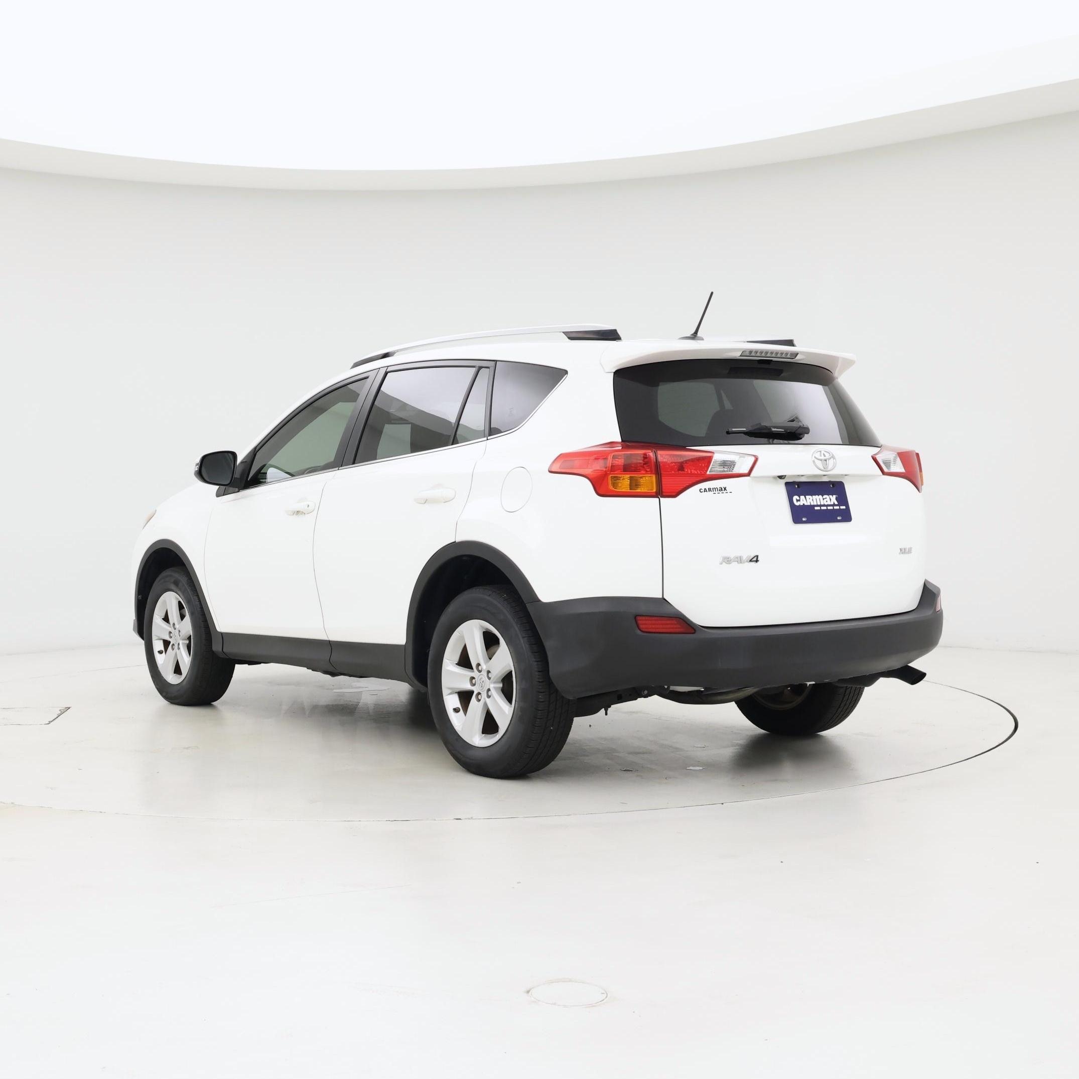 Thumbnail: 2014 Toyota RAV4 - 2