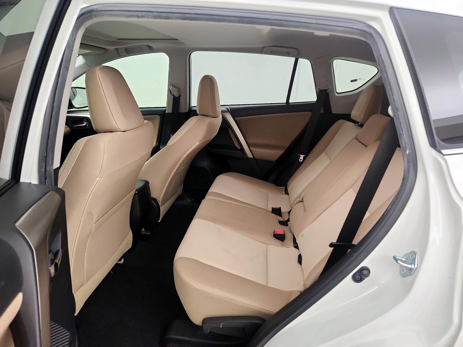 Thumbnail: 2014 Toyota RAV4 - 20