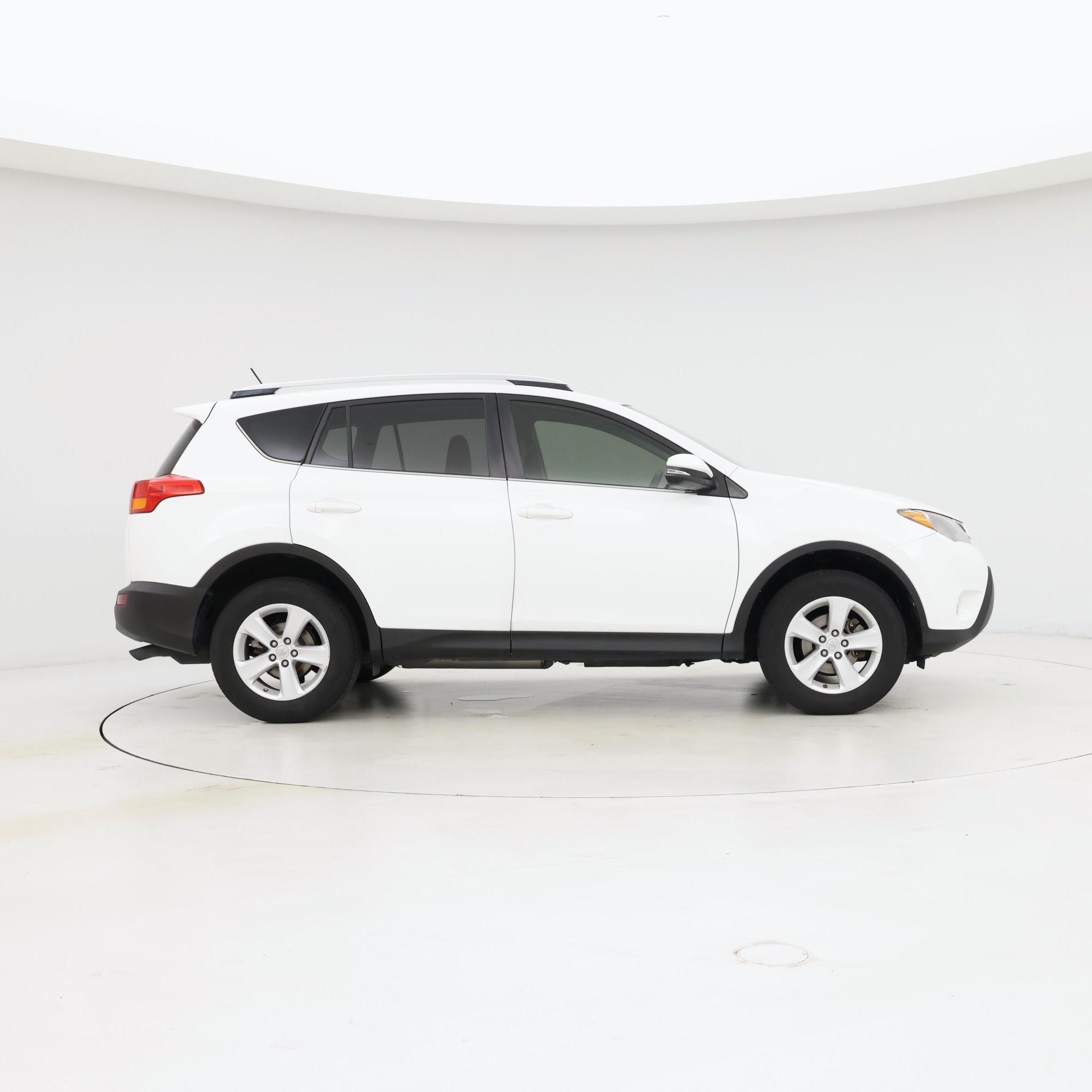 Thumbnail: 2014 Toyota RAV4 - 7
