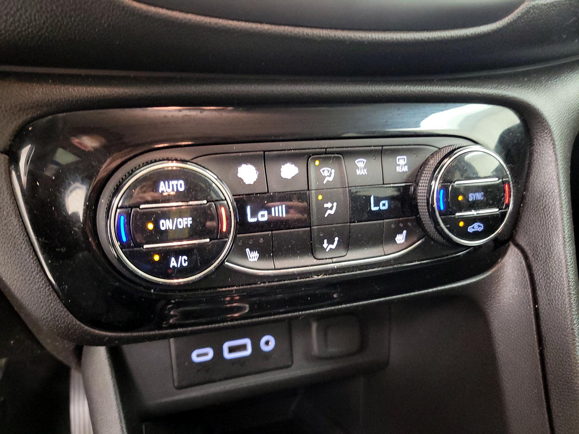 Thumbnail: 2021 Buick Encore GX - 16