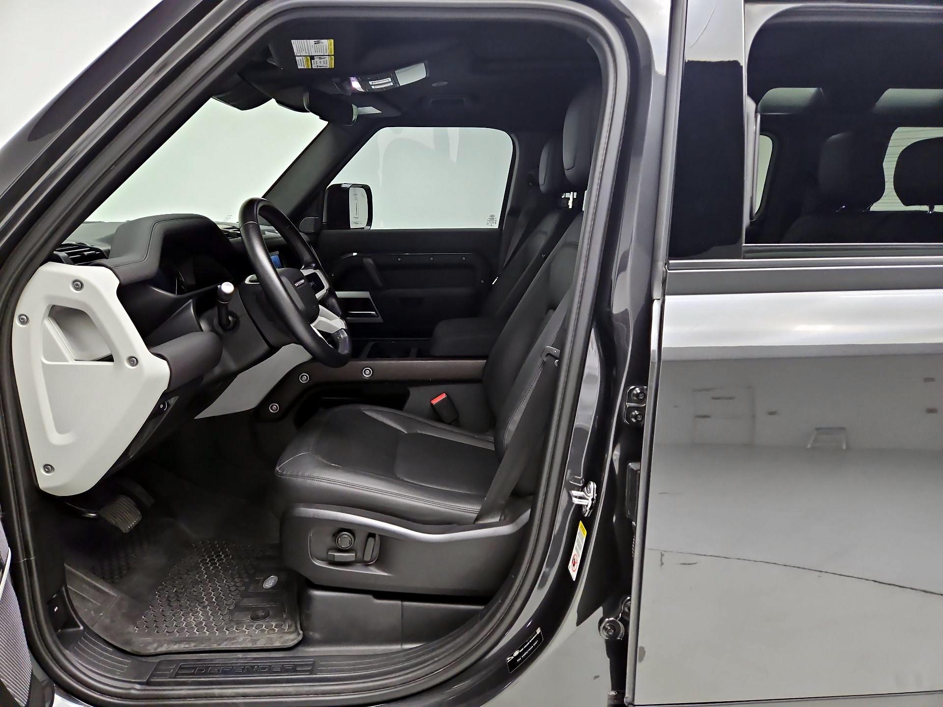 Thumbnail: 2023 Land Rover Defender - 11