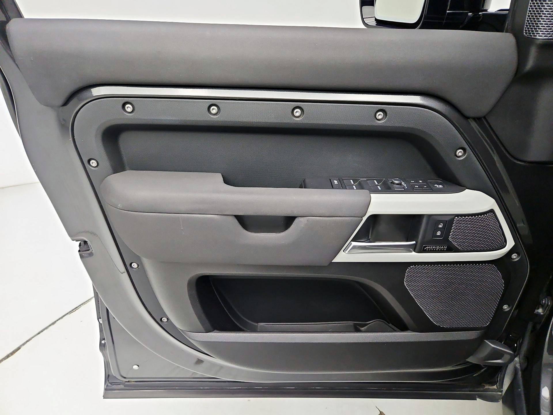 Thumbnail: 2023 Land Rover Defender - 12