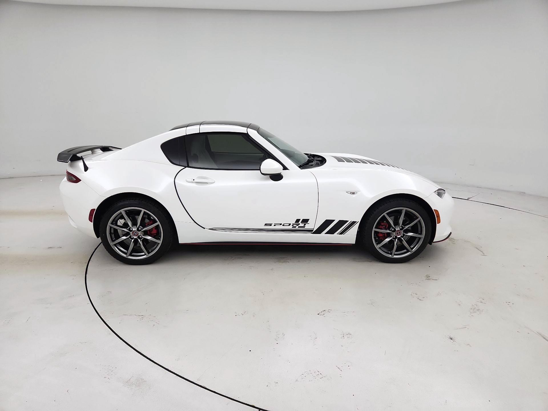 Thumbnail: 2020 Mazda MX-5 Miata - 4