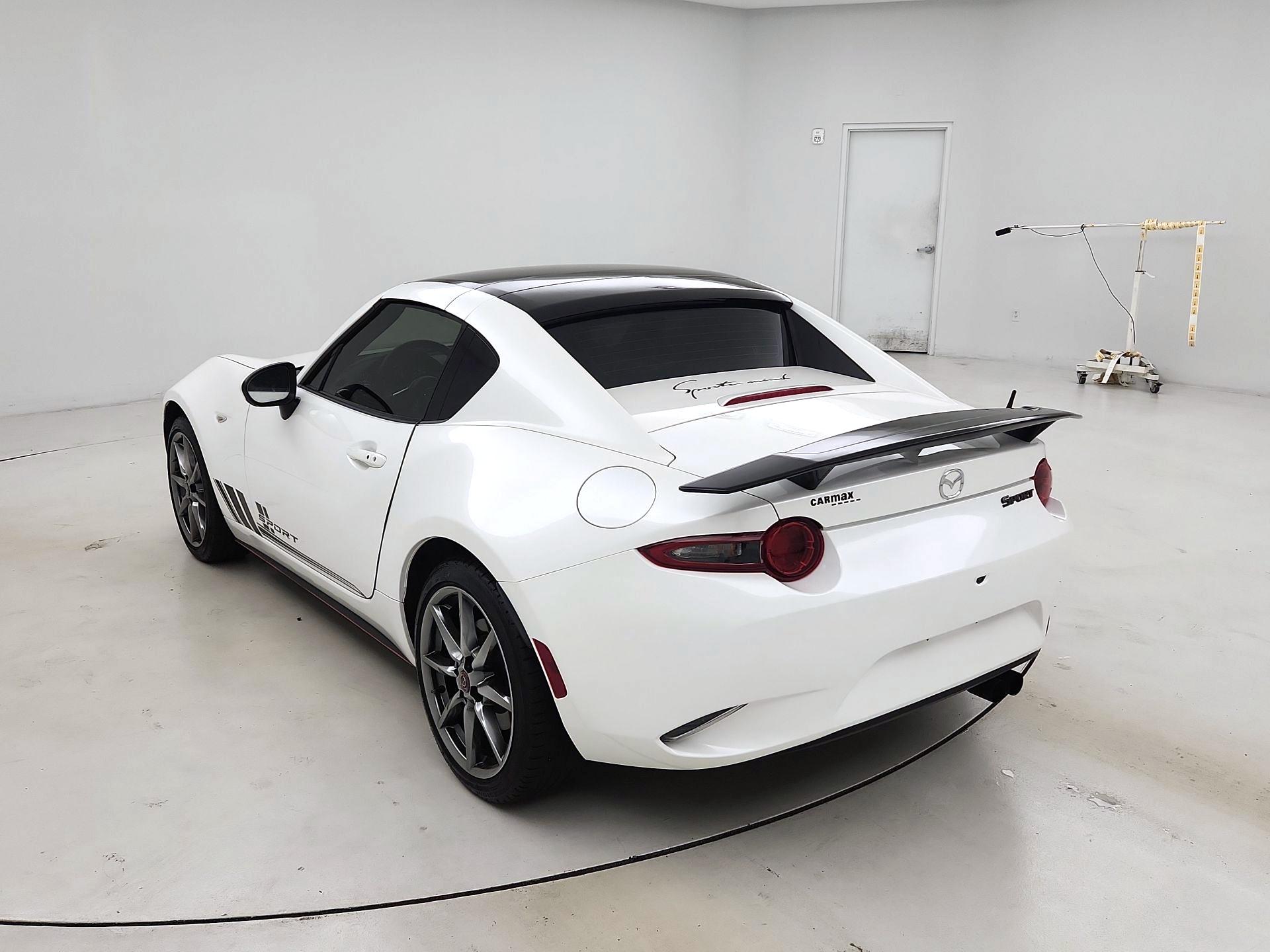 Thumbnail: 2020 Mazda MX-5 Miata - 7