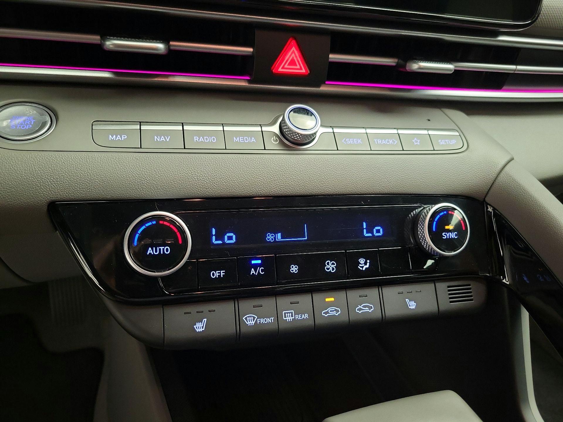 Thumbnail: 2025 Hyundai Elantra - 17
